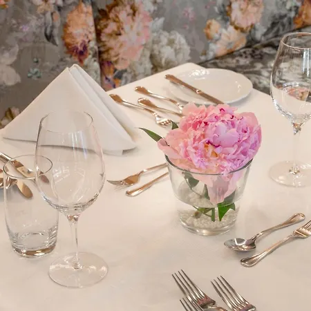 Otel Ringhotel Krone Friedrichshafen