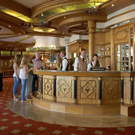 Ringhotel Krone Otel 4*