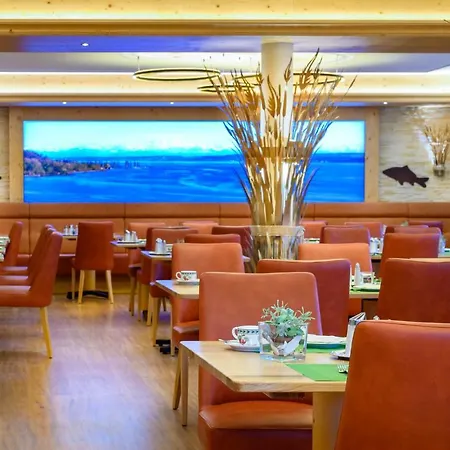 Ringhotel Krone Otel